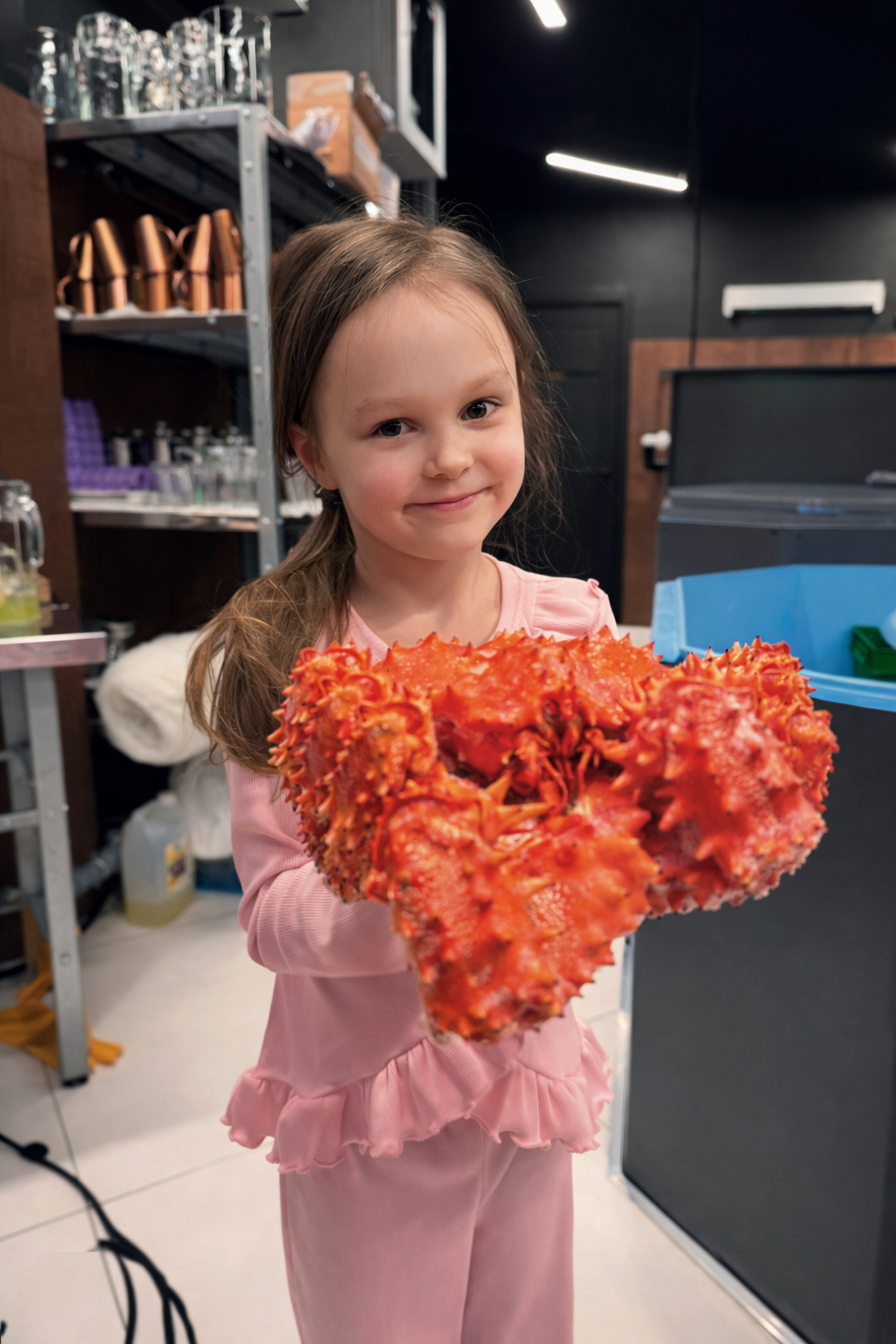 Дочь Саша — автор фирменного стиля